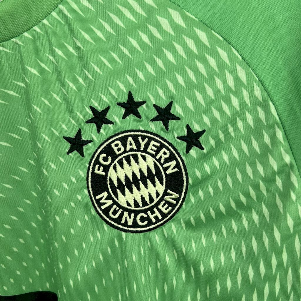 Camisa Goleiro Bayern de Munique 2025/26 Verde Torcedor Masculina