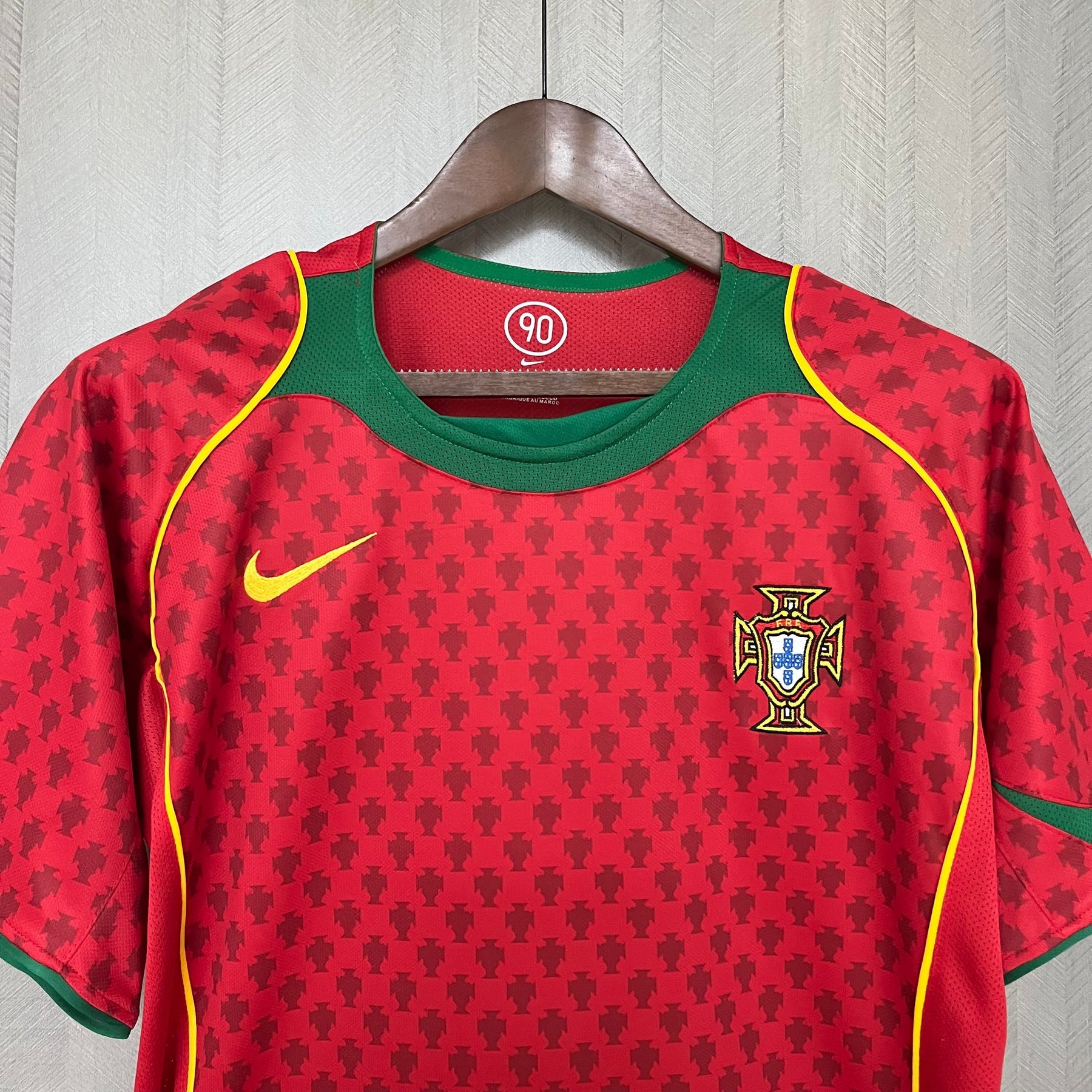 Camisa Retrô Portugal I 2004