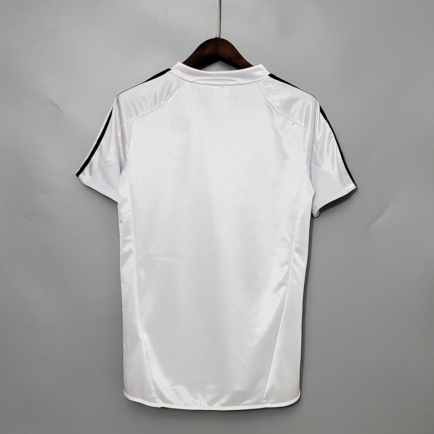 CAMISA RETRÔ REAL MADRID HOME 04/05