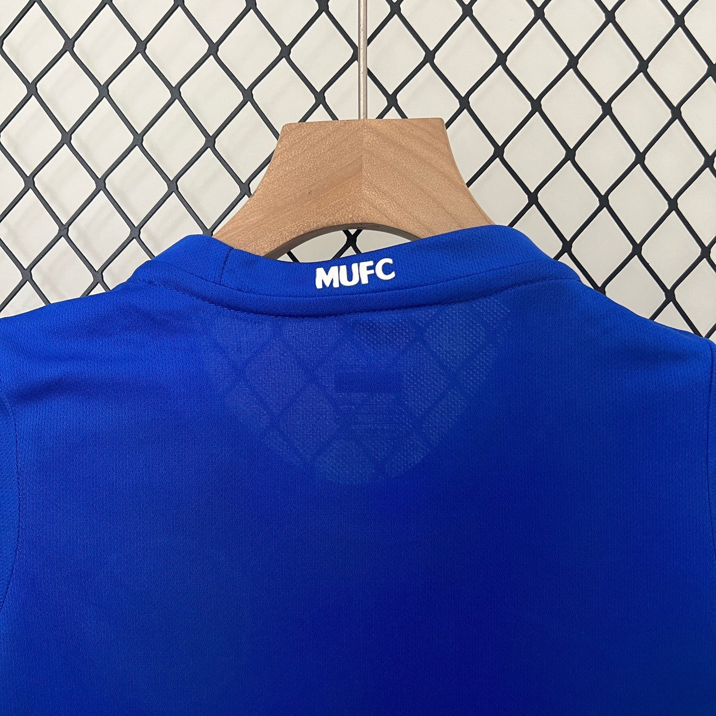 KIT INFANTIL RETRÔ MANCHESTER UNITED BLUE 08/09