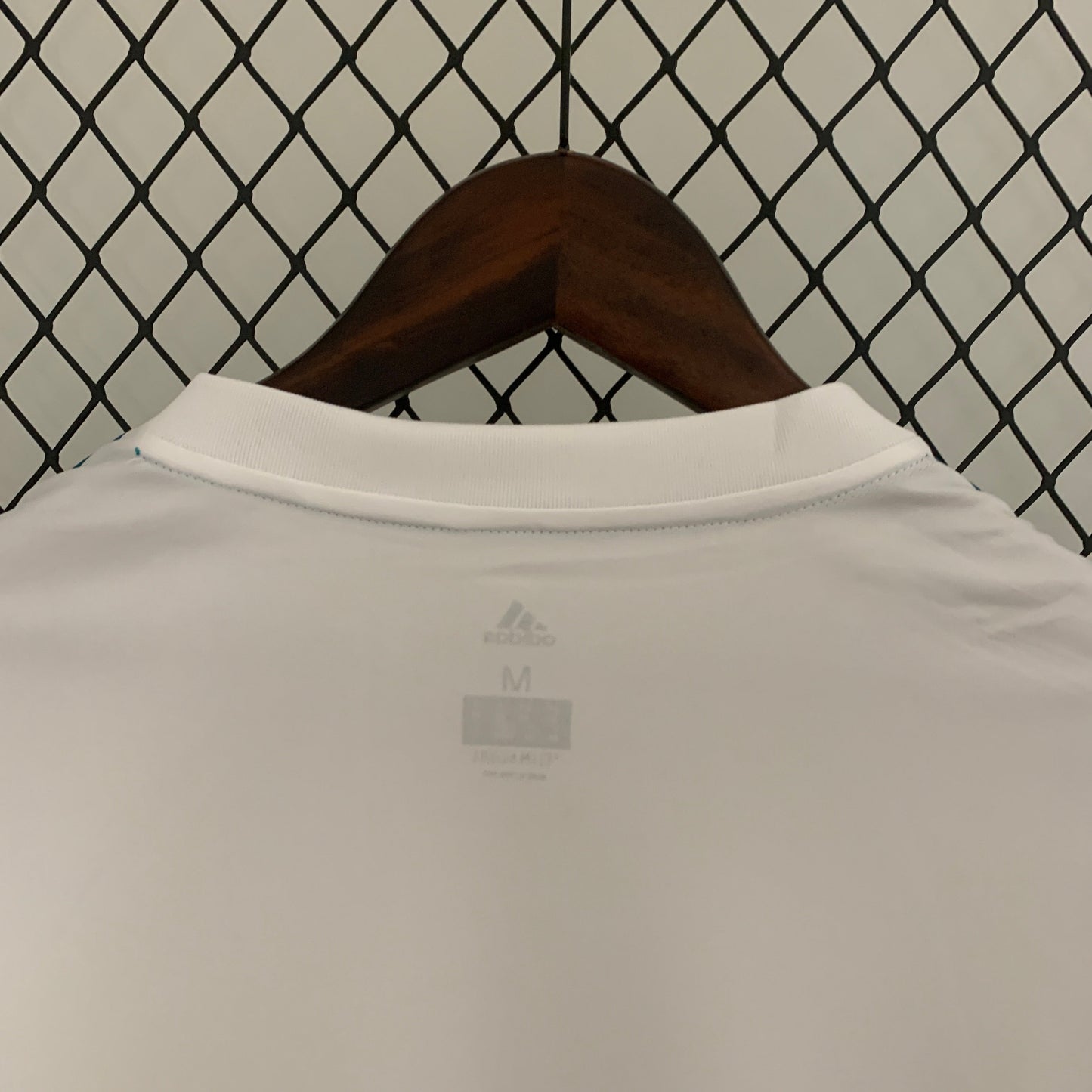 CAMISA REAL MADRID MANGA LONGA RETRÔ HOME 17/18
