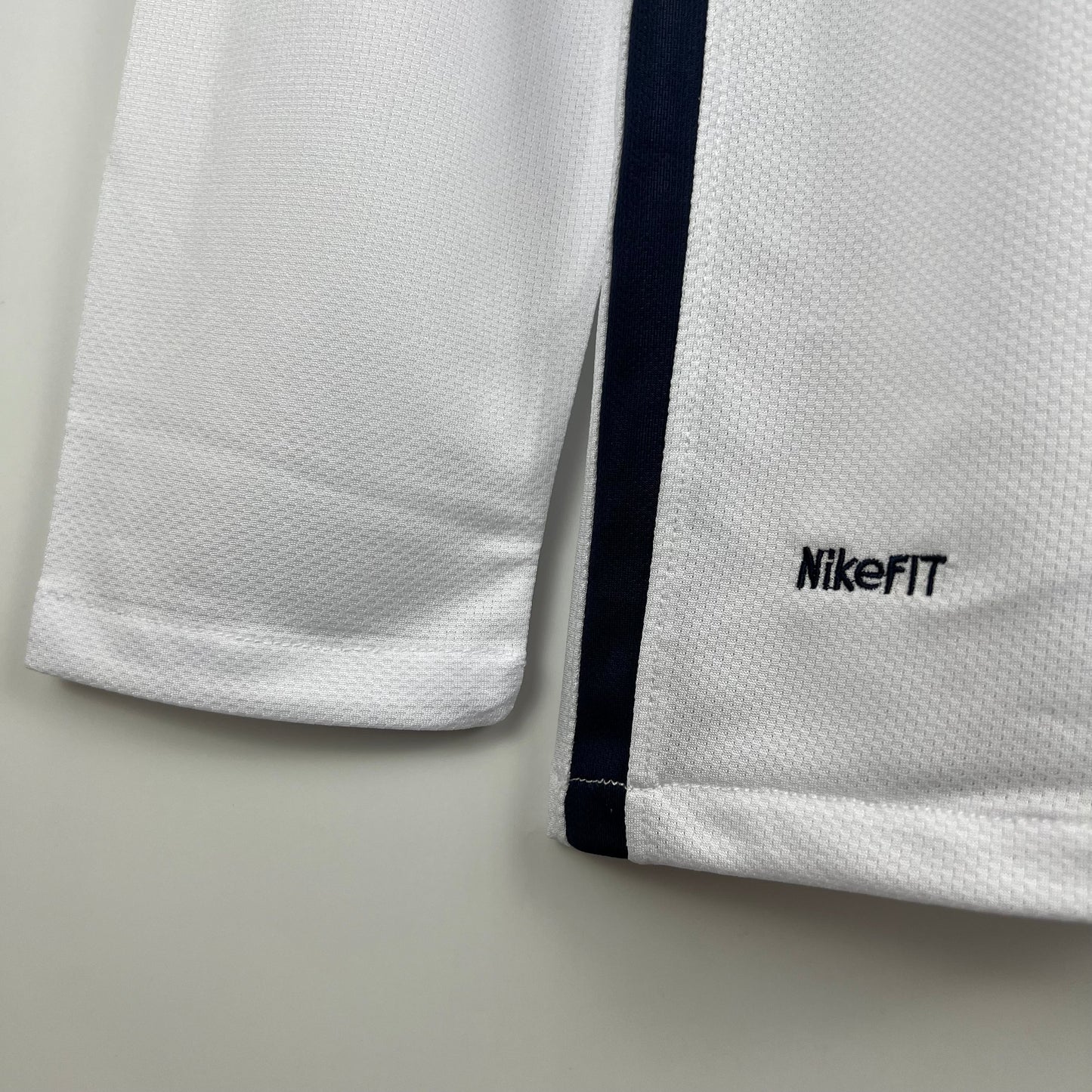 CAMISA RETRÔ MANCHESTER UNITED AWAY MANGA LONGA 07/08