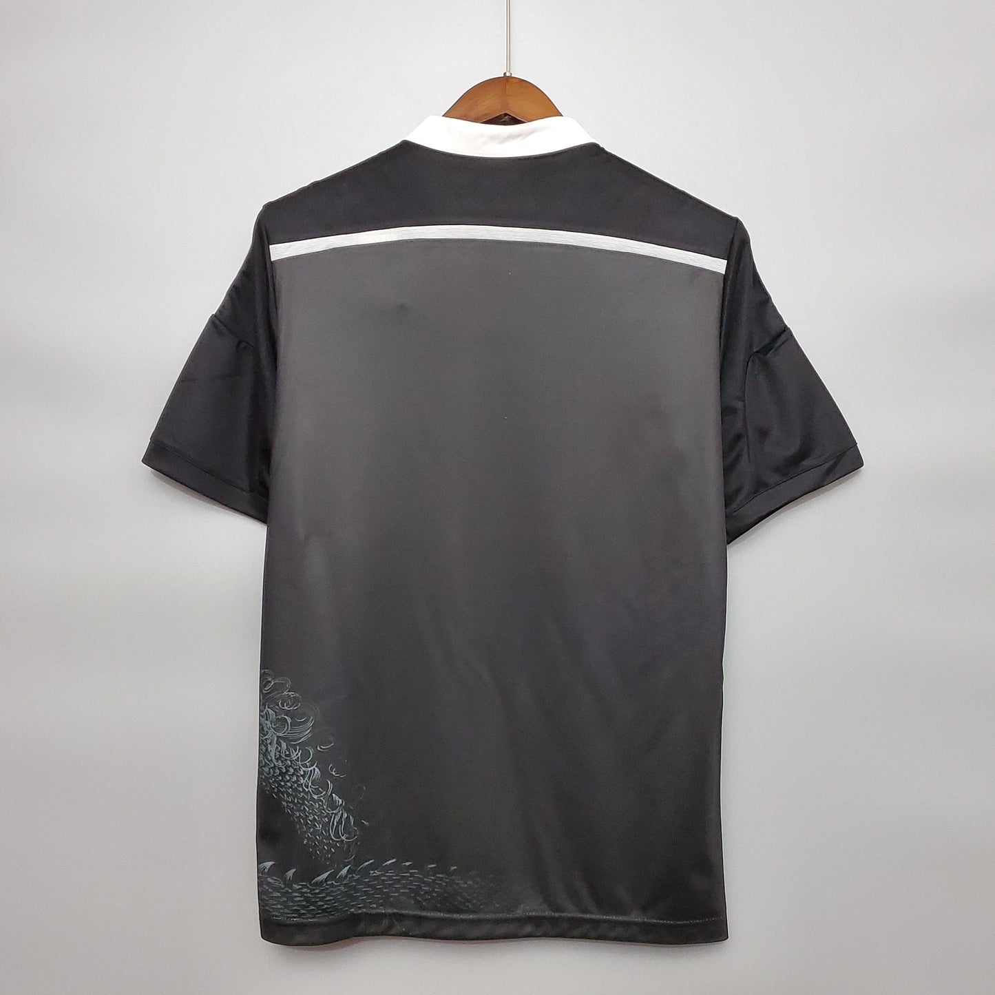 Camisa Retrô Real Madrid 2014/15  Preta Dragão Terceira