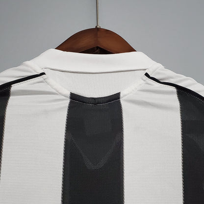 Camisa Retrô Newcastle Home 2005/06