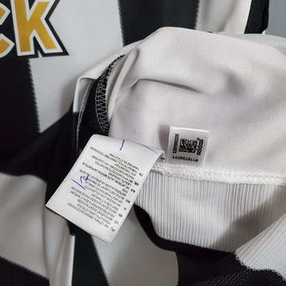 Camisa Retrô Newcastle Home 2005/06