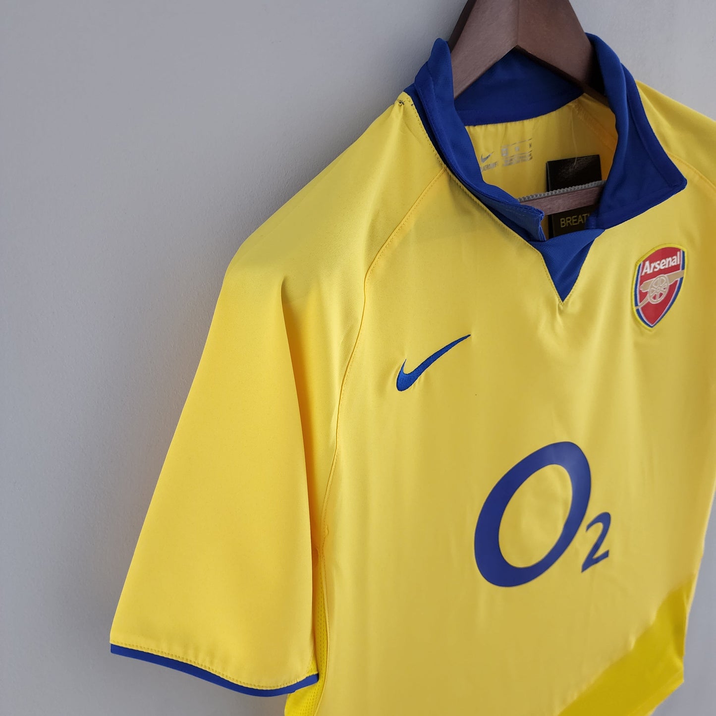Camisa Retrô Arsenal Away 2003/04