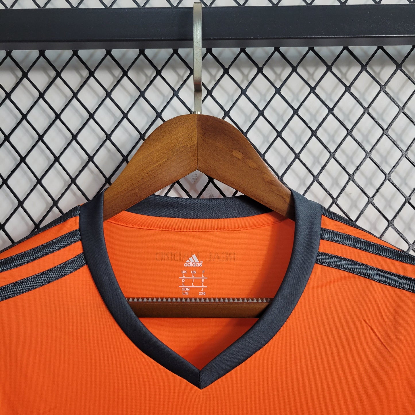 CAMISA REAL MADRID MANGA LONGA RETRÔ AWAY 13/14