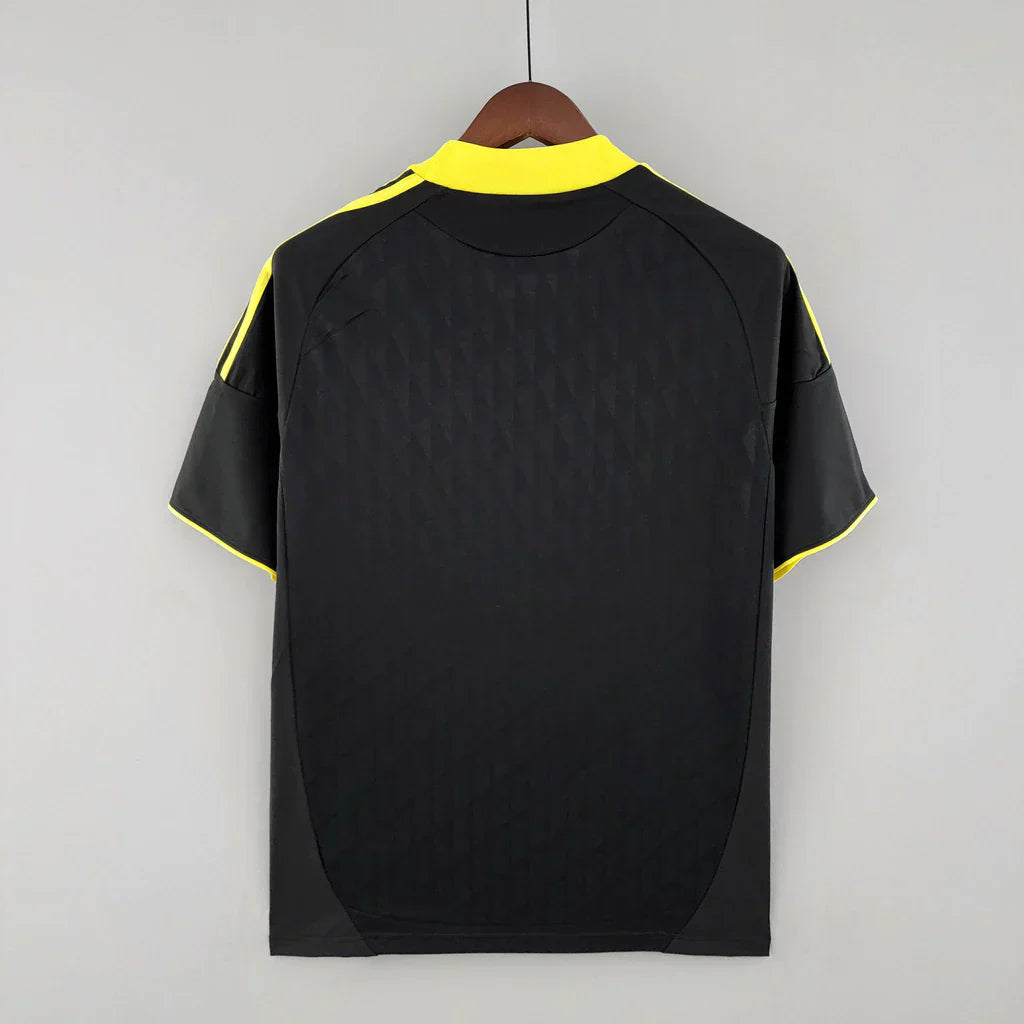 Camisa Retrô Liverpool Away 10/11