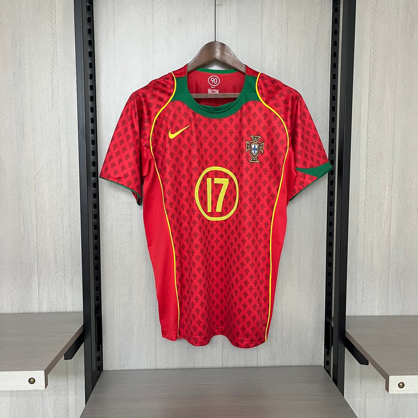 Camisa Retrô Portugal I 2004