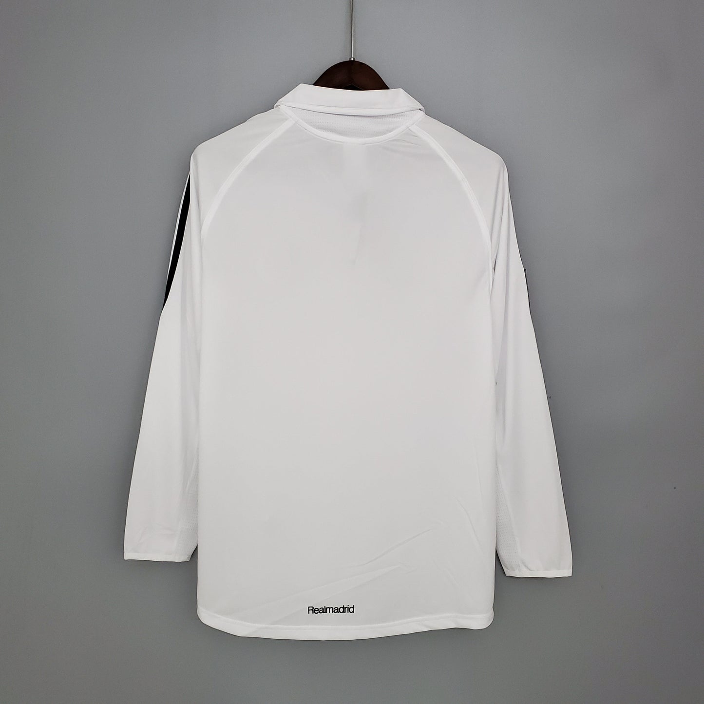 CAMISA REAL MADRID MANGA LONGA RETRÔ HOME 05/06