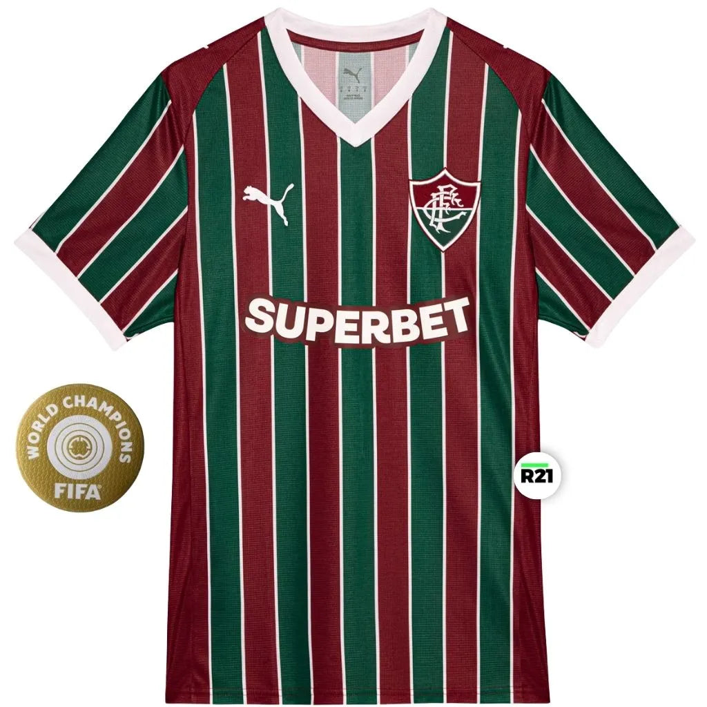 Detalhe do patch do Super Mundial 25 na camisa do Fluminense 2026