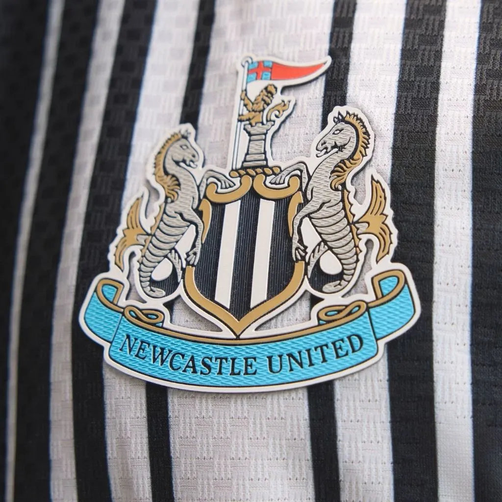Camisa Masculina Newcastle Home 2026/27 Authentic