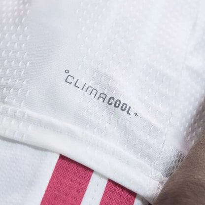 Detalhe tecido tecnologia climacool+ Real Madrid 2026 Authentic Adidas