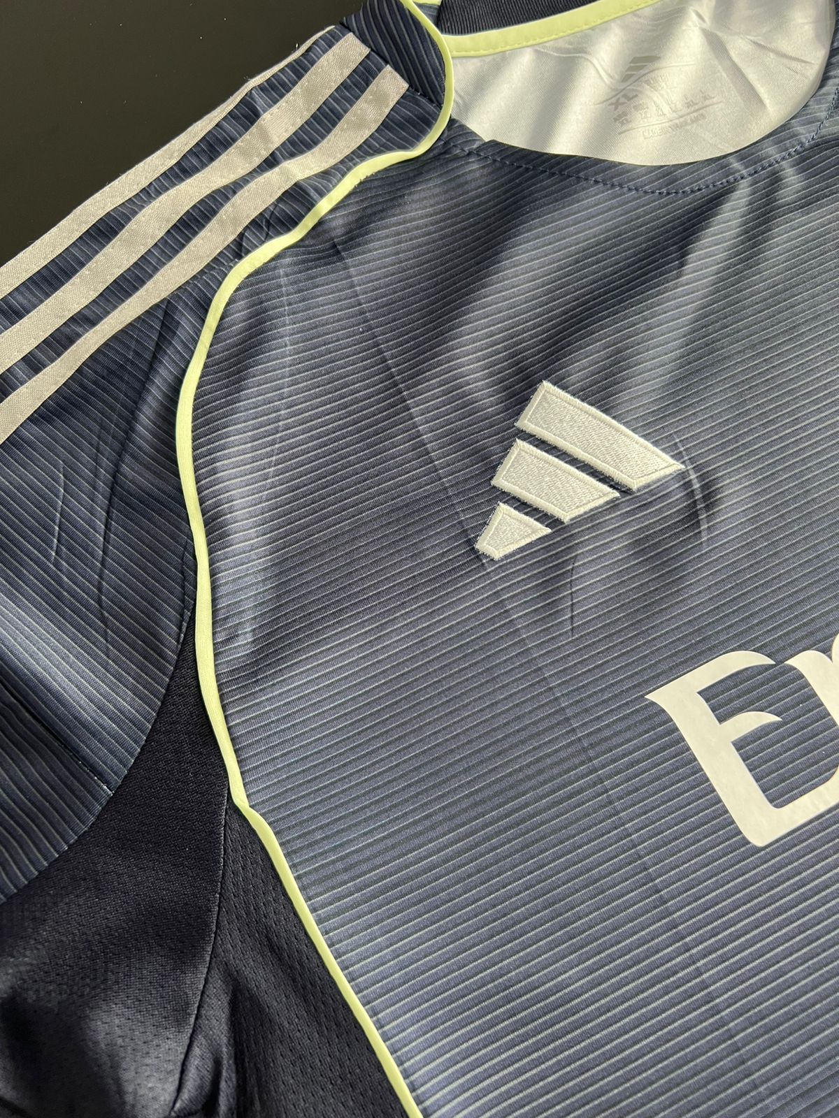 Camisa Masculina Real Madrid II 2025/26