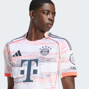 Camisa II Bayern de Munique 2025/26 Torcedor Masculina