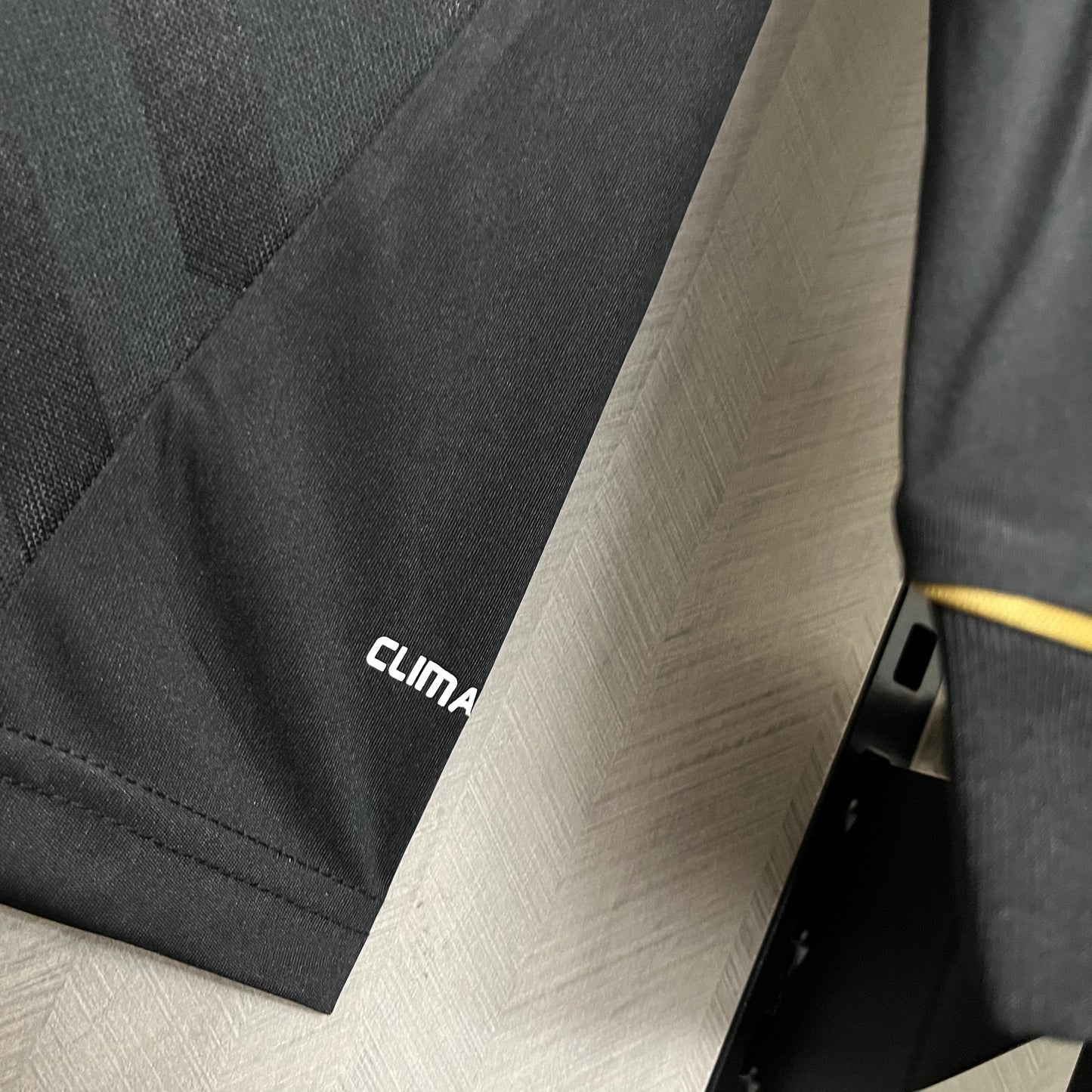 CAMISA REAL MADRID MANGA LONGA RETRÔ AWAY 11/12