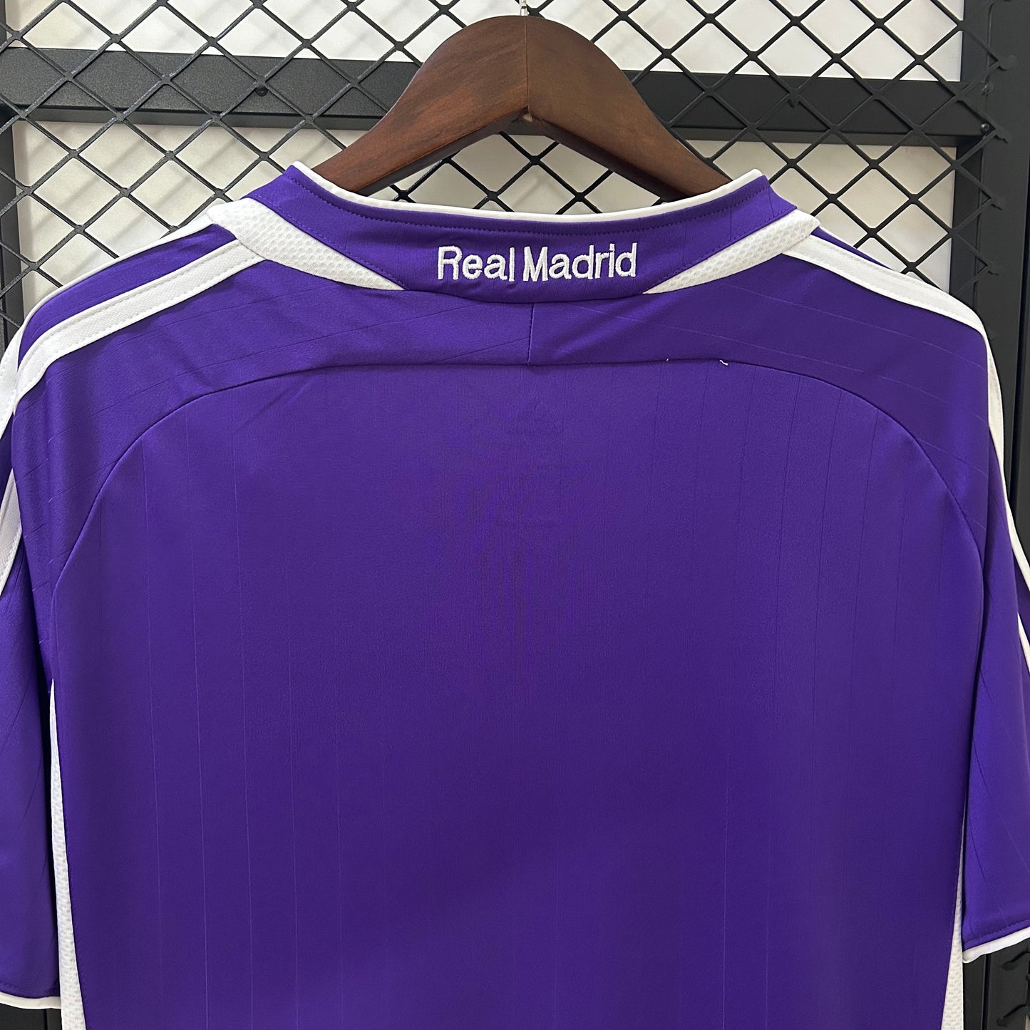 CAMISA RETRÔ REAL MADRID THIRD 06/07