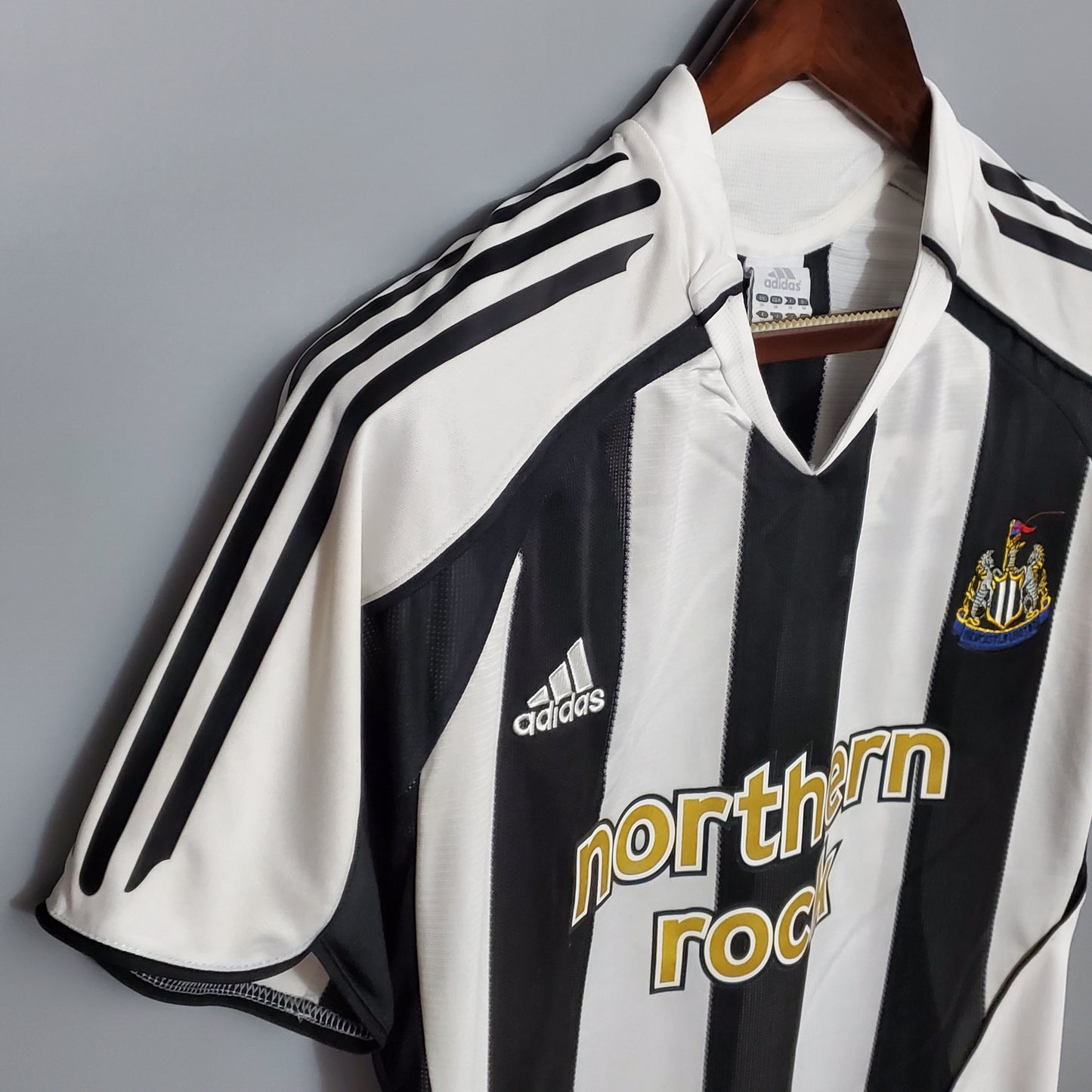 Camisa Retrô Newcastle Home 2005/06